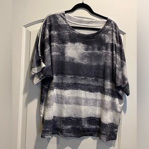 Women’s size 2X? short sleeve shirt no tags